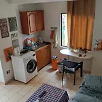 Private Flat In House 17