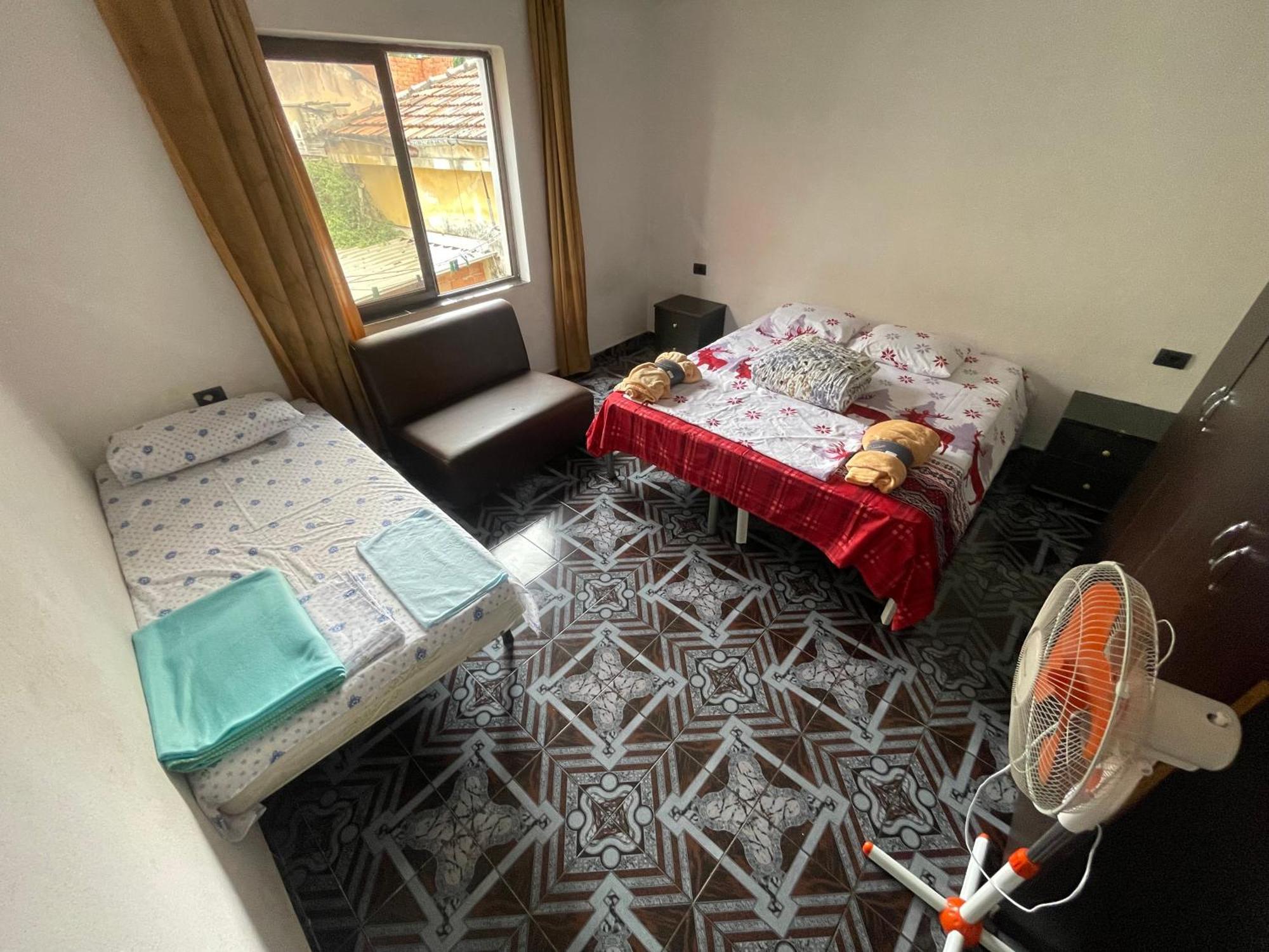 Private Flat In House 17