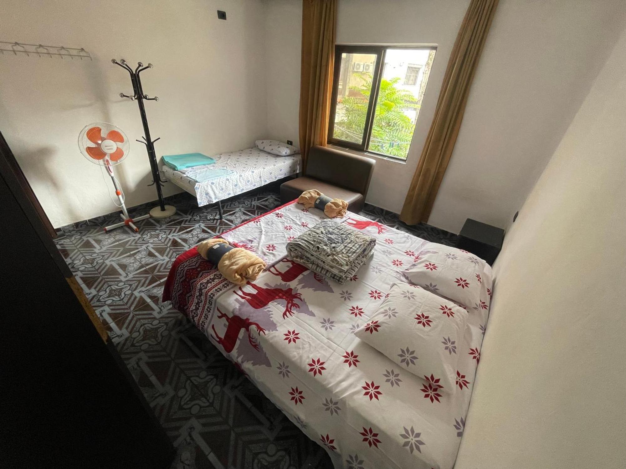 Privatunterkunft Private Flat In House 17 *