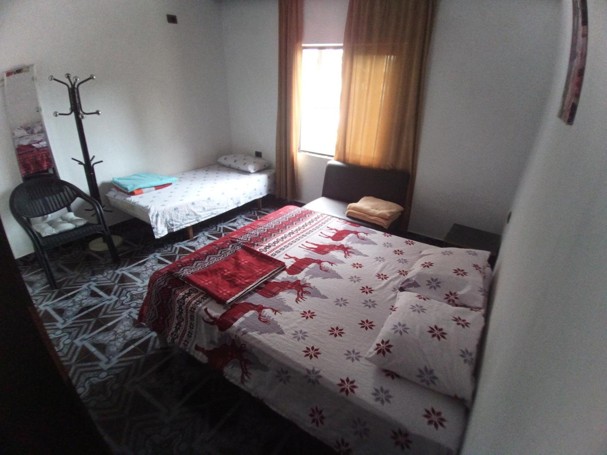Private Flat In House 17 Privatunterkunft Tirana